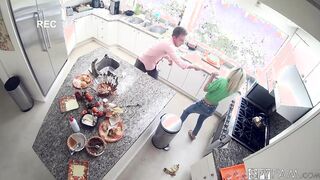 Stepsis Fucked In Kitchen On Thanksgiving