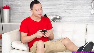 Finish Me Off Stepbro - S29:E5